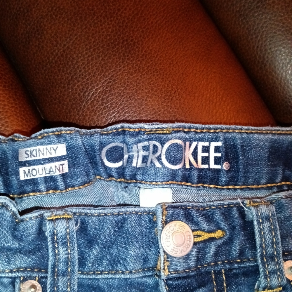 Girls Cherokee size 5 jeans - Picture 3 of 4